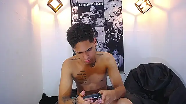 Show modela MarvinandtheBbys na web-kameri