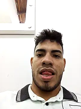 Czat XXX na żywo – Moreno_latino_sex