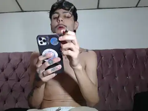 Pokazy przed kamerką – levconnor