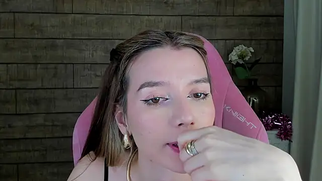 Онлайн чат XXX VanessaVienne