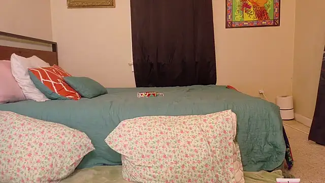 Emihaze's Webcam Show