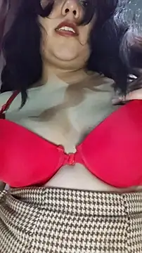 elfo_del_infierno Adlı Modelin Canlı XXX Sohbeti