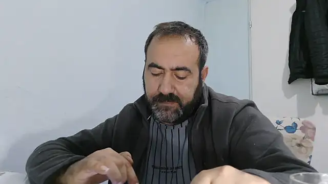 big_snakee's Live XXX Chat