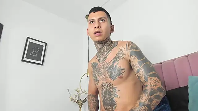 Andrew_sanders68のライブXXXチャット