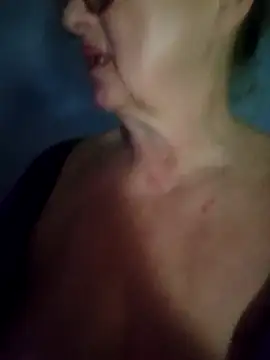 Hot-Muci élő XXX-chatje