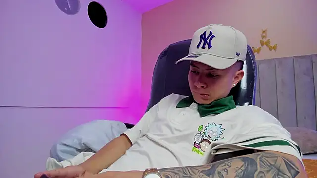 Nascary_Fox Adlı Modelin Canlı XXX Sohbeti