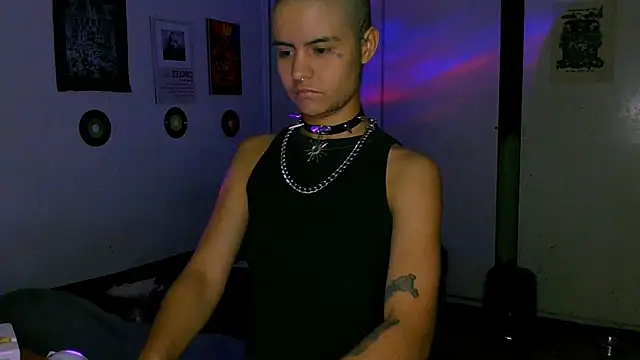 alex_one888 live XXX chat