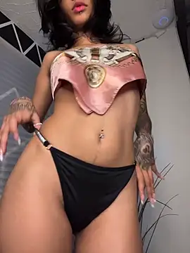 TweetiePieXXX's Live XXX Chat