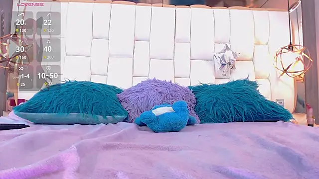 Chatroom XXX en direct de Foxxy_Doll