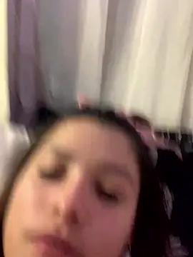 XXX chat uživo modela 3littleschoolteens