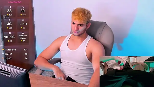 KaelSwitch's Live XXX Chat