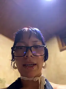 Namii_cute Chat XXX in diretta