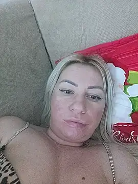 visnjica লাইভ XXX চ্যাট