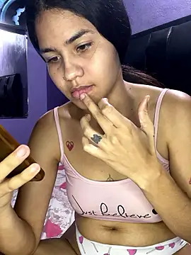 Albany13 Adlı Modelin Canlı XXX Sohbeti