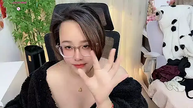 NEWONETO's Webcam Show