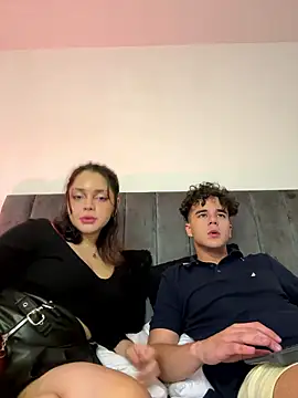 RedNDizzy Adlı Modelin Canlı XXX Sohbeti