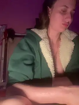 Flossy_Vettie Adlı Modelin Canlı XXX Sohbeti