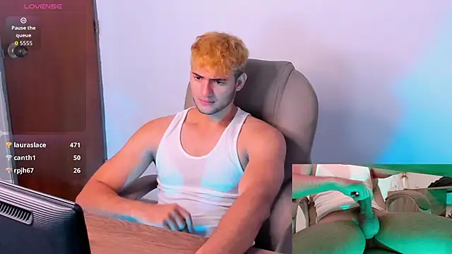 KaelSwitch Adlı Modelin Canlı XXX Sohbeti