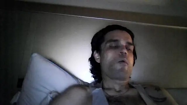 Chatroom XXX en direct de StuntingSpunMarine69