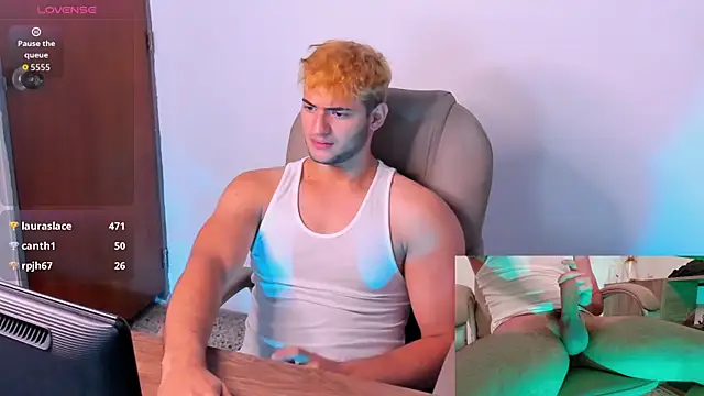 KaelSwitch's Live XXX Chat