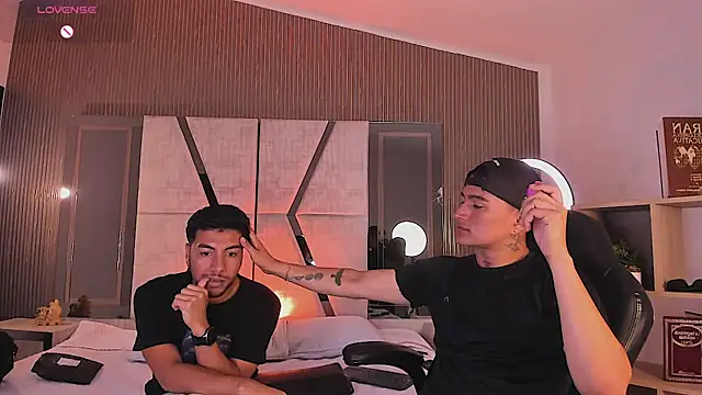 LiamDeep's Live XXX Chat