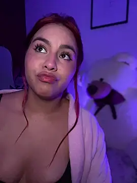 Zarahs_Blare1's Live XXX Chat