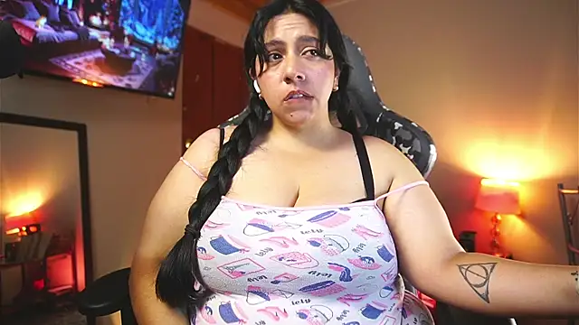 coraline_latin 웹캠 쇼