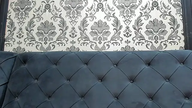 LissaBigTitts' Live XXX Chat