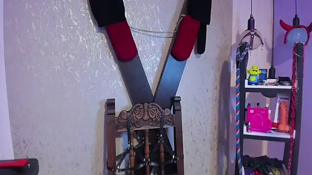 Czat XXX na żywo – milaanddalia_