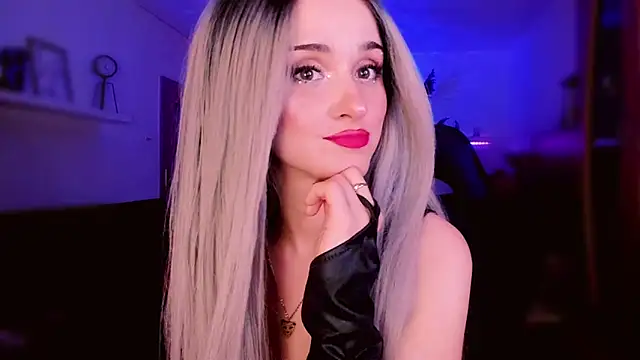 Онлайн чат XXX MistressJolie