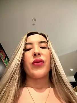 XXX chat uživo modela Alexa_seexy1