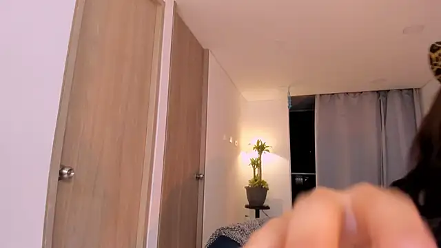 XXX chat uživo modela NikaVelvet1