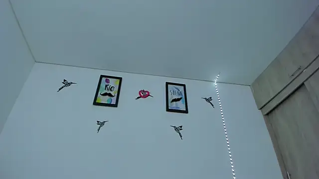 im_sarah34のライブXXXチャット