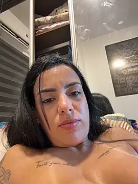XXX chat uživo modela Srta_Jhenny