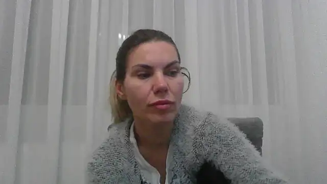 FeliciaKrige's Live XXX Chat