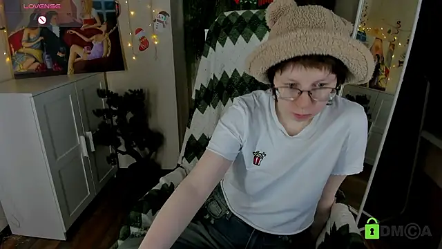 Melissa_Wells: онлайн-секс-чат