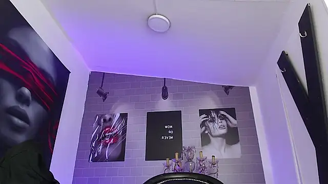 XXX chat uživo modela aleesha_cameron02