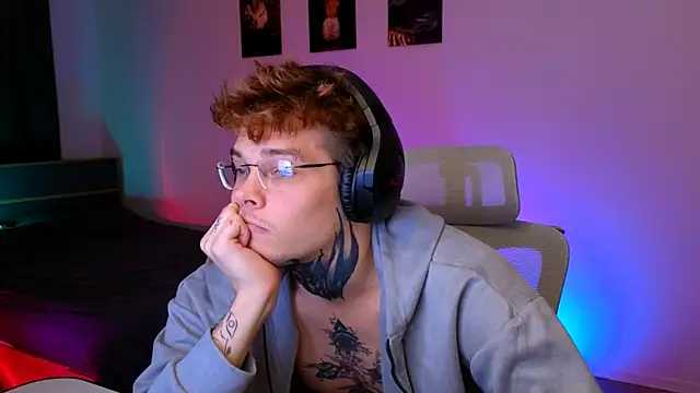 DENIS_HERE: онлайн-секс-чат