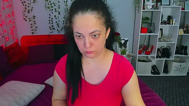 DarlingMilf: απευθείας συνομιλία ΧΧΧ