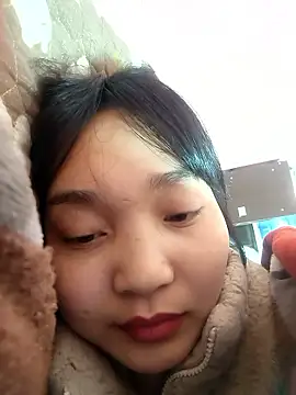 Chat XXX en directo de NguyenMyy