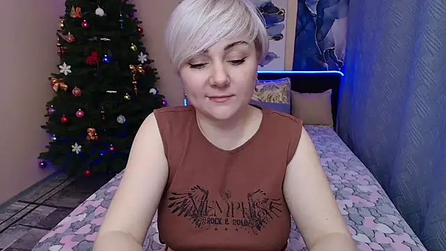 BlondPearl 现场XXX聊天