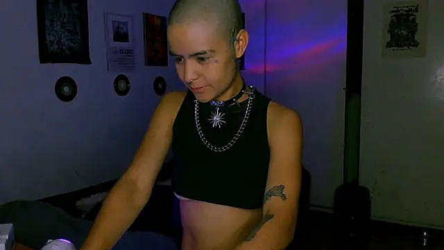 alex_one888 Live XXX Chat