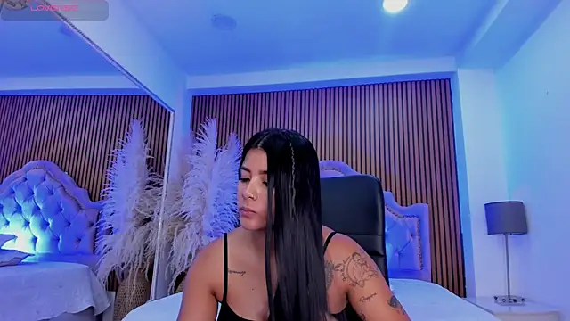 SelenaStonne's Live XXX Chat