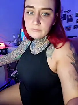 blazed_vixen Adlı Modelin Canlı XXX Sohbeti