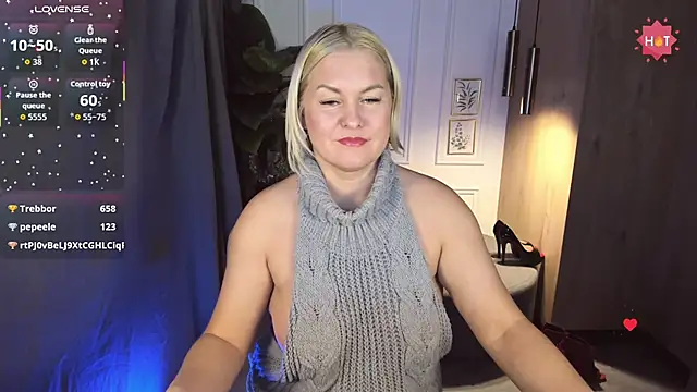 YolandaKiss' Live XXX Chat