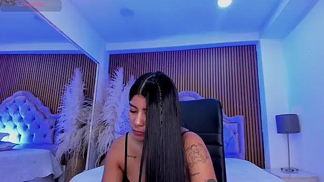 SelenaStonne's Live XXX Chat