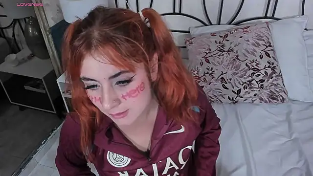 Sarah_rossi_ Adlı Modelin Canlı XXX Sohbeti