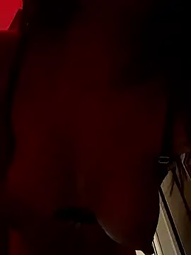 DaphneUwu Adlı Modelin Canlı XXX Sohbeti