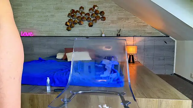 foxxy_milf live XXX chat