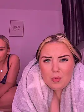 KatieCeexx Webcam-Show